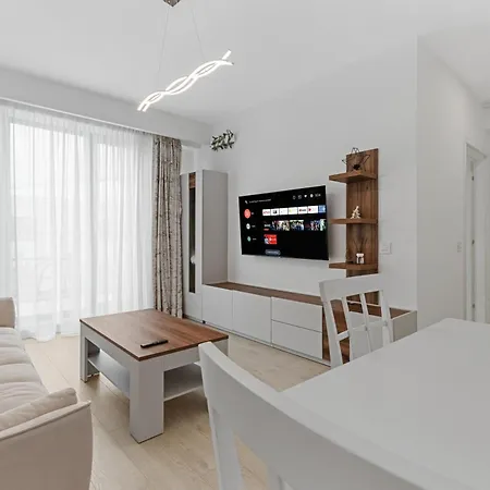 Sky View Private Underground Parking Apartament Bucureşti